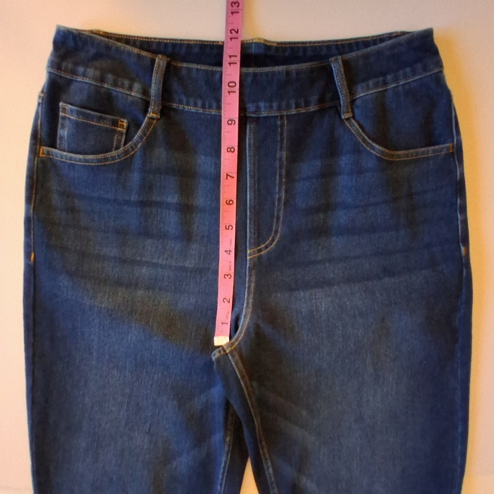 NEW Halara Flex Denim Pull-on High Waist Straight Leg Jeans Sz Med Petite NWT - Picture 9 of 10